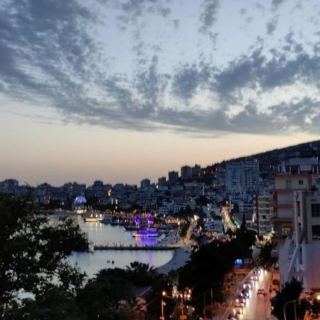 Xhemi'S Apartment Sarandë エクステリア 写真