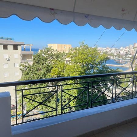Xhemi'S Apartment Sarandë エクステリア 写真