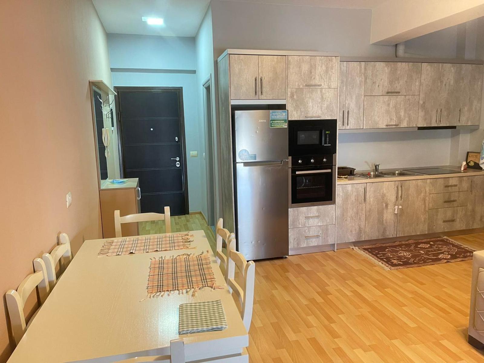 Xhemi'S Apartment Sarandë エクステリア 写真